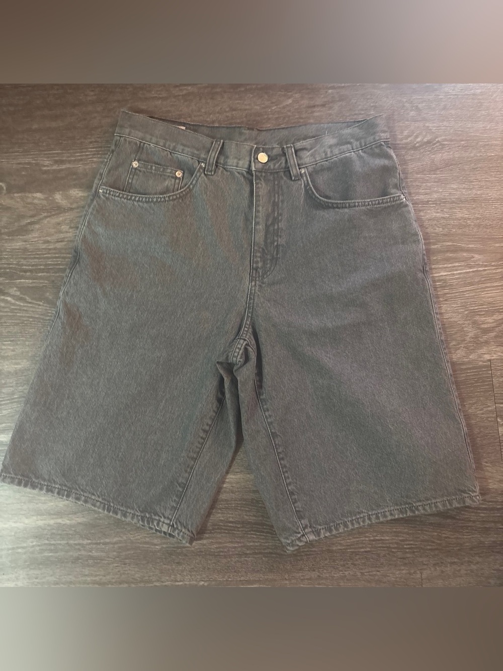 Zara Men's Gray Denim Shorts Like New (32)
